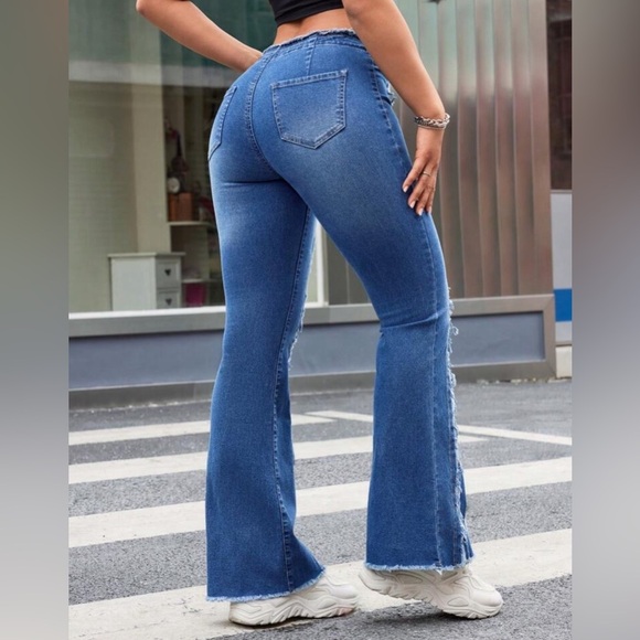 Women's Fringed Patchwork Flared Jeans - Picture 3 of 3